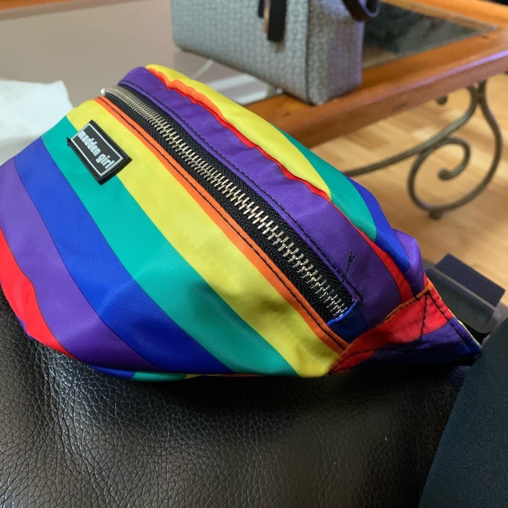 Madden Girl Fanny Pack - Picture 4 of 6